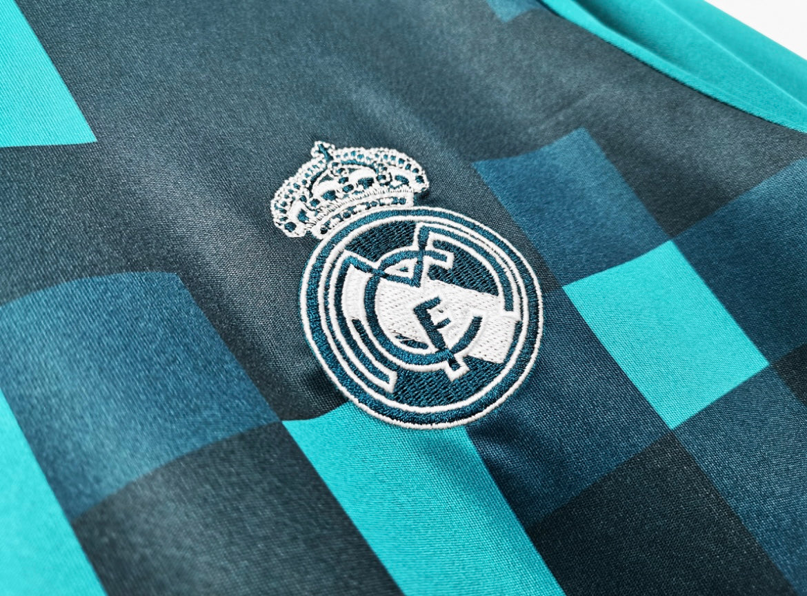Real Madrid 2017/18 Extérieur