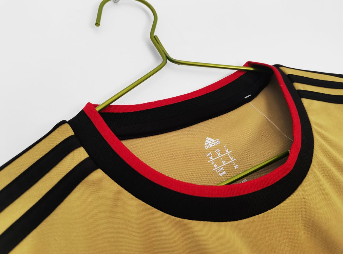 AC Milan 2013/14 Extérieur