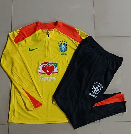 Ensemble de foot Brésil